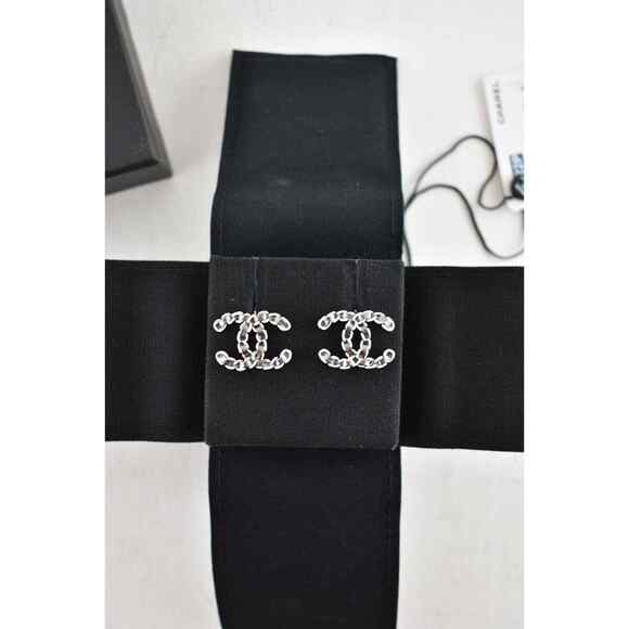 Chanel 22P Ruthenium Silver White Chain CC Logo Drop Statement Stud Earrings - Picture 5 of 12